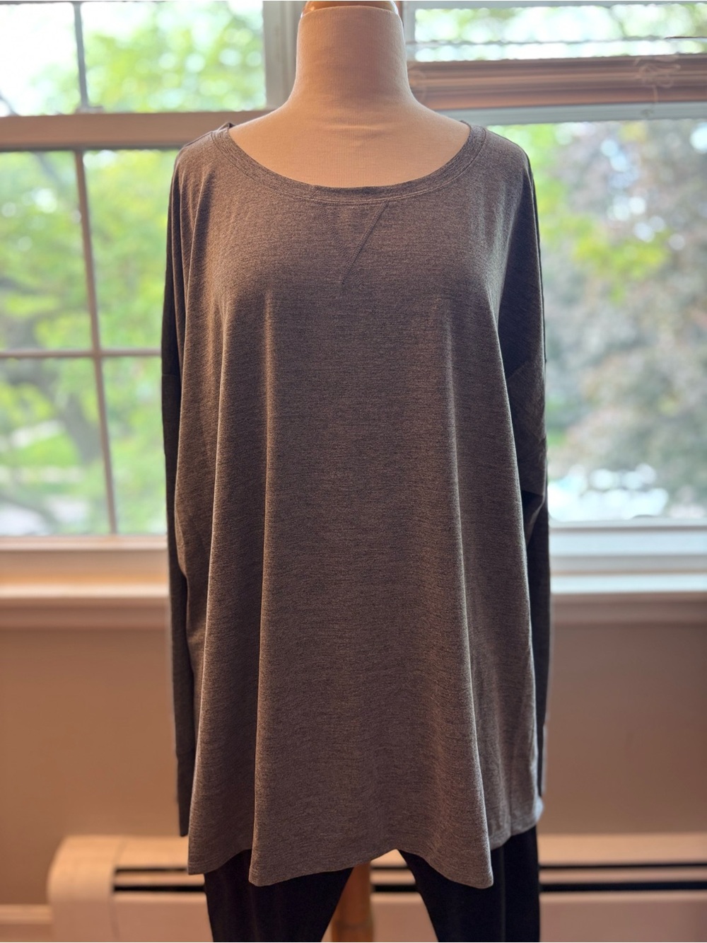GAP Fit Women's XXL Activewear Long Sleeve Tech Jersey — Heather Gray (EUC)